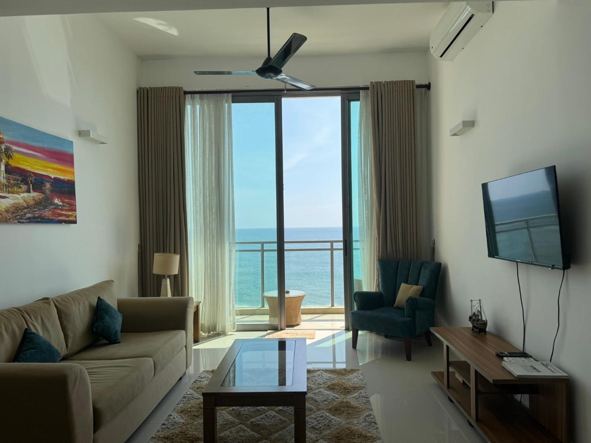 Oceanfront L4-10 *