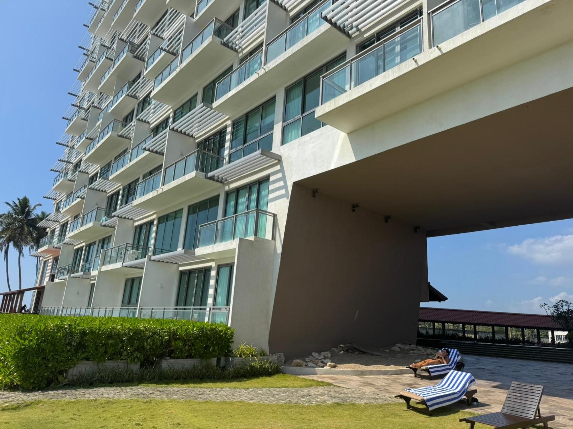 Oceanfront L4-10 Galle